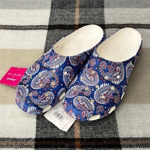 NWT Vera Bradley + Crocs Freesail Bleu Marine Shoes